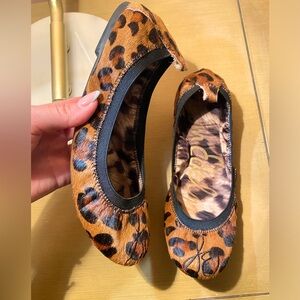 SAM EDELMAN LEOPARD PRINT FLATS SZ6
